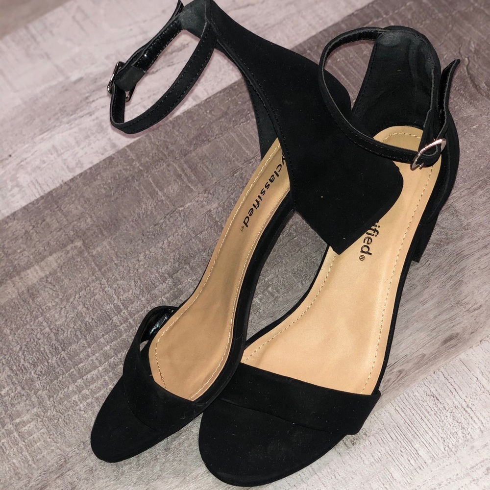 Suede Short Block Heel Sandal - Picture 4 of 4